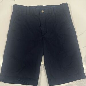 Vineyard Vines boys’ navy chino shorts size 14